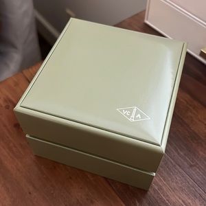 Van Cleef & Arpels jewelry box